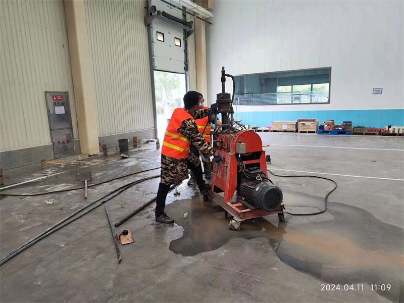 定远厂房地面下沉塌陷注浆加固施工